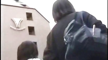 Apasionada rubia lesbiana sexo casero con gordas se la follan por una esbelta instalador en casa