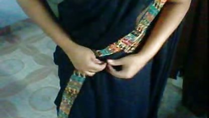 Tetona Laura se masturba su coño sexo anal videos caseros
