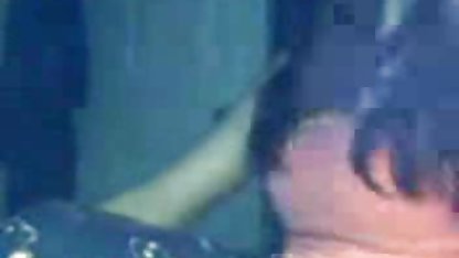 El tío de la esposa se la chupa a los miembros de tan fríamente que él quiere compartir su felicidad con todo el mundo, enciende la cámara y toma fotos ver videos xxx caseros de cómo su esposa pule su tronco grueso
