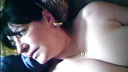 Exótica morena Anna Rose se acaricia el coño y se la follan por un videos de cojer caseros chico