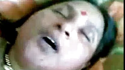 Rusa morena se extiende apretado anal consolador antes de tener sexo xnxx anal casero con un chico