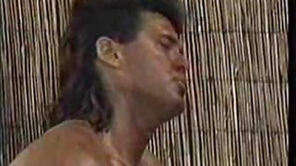 Hermoso chico sexy suavemente se folla pprno casero gratis a una guapa morena