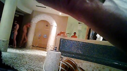 Madura morena es pornocaserochileno follada por un chico en el sofá