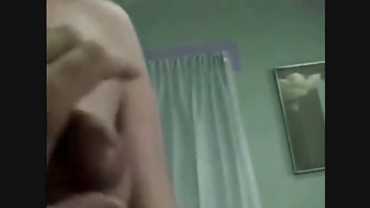 Dos grandes pollas en el coño y el culo de una videos pernos caseros lujuriosa puta