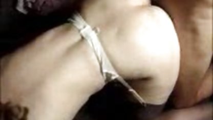 La chica se lame el miembro bien a su colega en la videos mexicanos xxx caseros oficina, entonces las lágrimas de su ropa, dejando al descubierto un cuerpo esbelto y joven, y se inserta profundamente en su