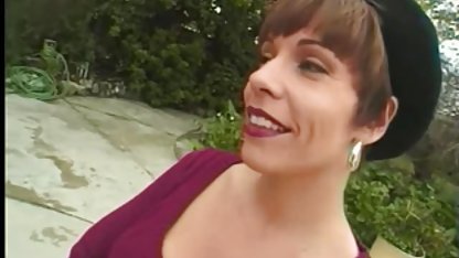 Morena tetona llegó sexo entre hermanos casero a conseguir un trabajo