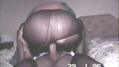 Joven, roja la belleza de pelo videos de sexo casero peruano untado con crema y obtiene follada anal