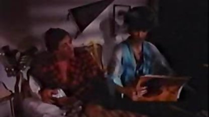 Mami con grandes tetas burlas de su coño mientras se está videos pornos caseros de venezolanas sentado en una silla