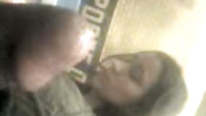 Sexy depravado xxx penes caseros transexuales suavemente besar y follar anal