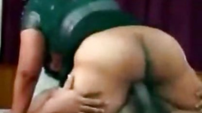 Usted será feliz, cutie, dijo el adivino a la joven rubia mirando a su lado, sólo para esto usted necesita para lamer entre mis piernas y me dejó hacerle cosquillas a su coño xxx lesbianas casero con su lengua, la perra aceptaron sin pensarlo dos veces