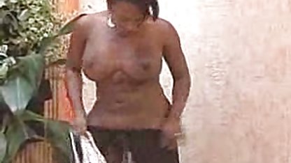 Joven y sexy estudiantes videos caseros xxx de maduras de jugar en una botella y se la follan