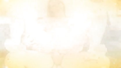 Caliente, sexy trance sexo casero orgasmos caricias de su ano y se masturba su polla, y cuando termina, ella cubre el esperma con su delicioso culo